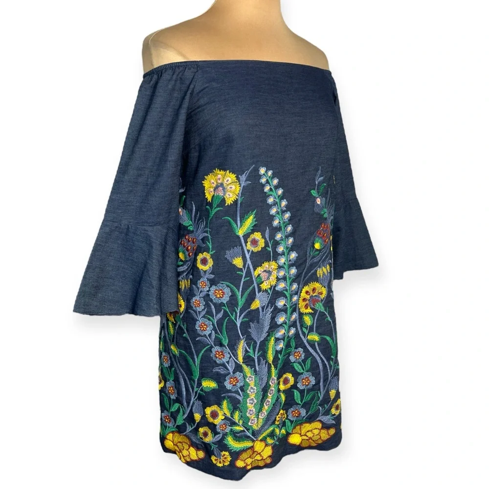 Alice + Olivia Embroidered Off-Shoulder Chambray Mini Dress Floral Blue Size S - Picture 4 of 10